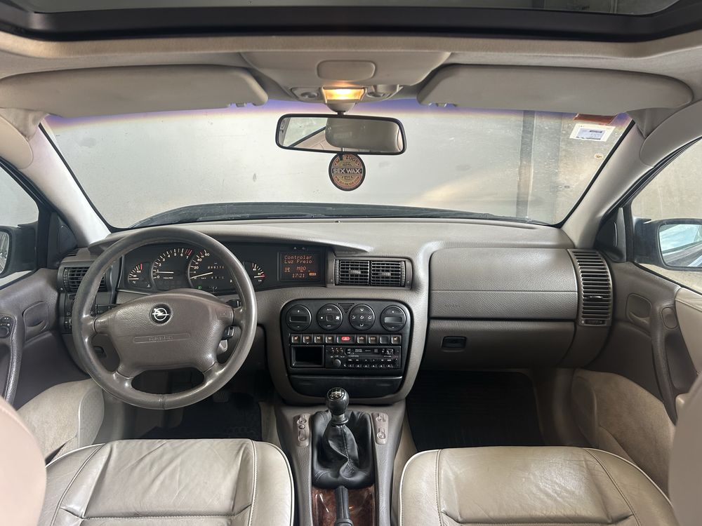 Opel Omega 2.0i 16v de 1998