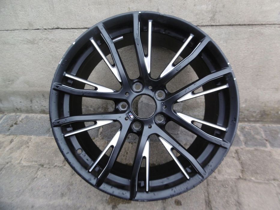 BMW 1 F20, F21, F22, F23 M-PAKIET - 8Jx19H2 ET52 5X120 - felga