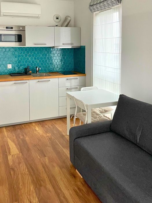 Klimatyzowana Kawalerka do wynajęcia 20m2 - Klecina, ul. Kościelna