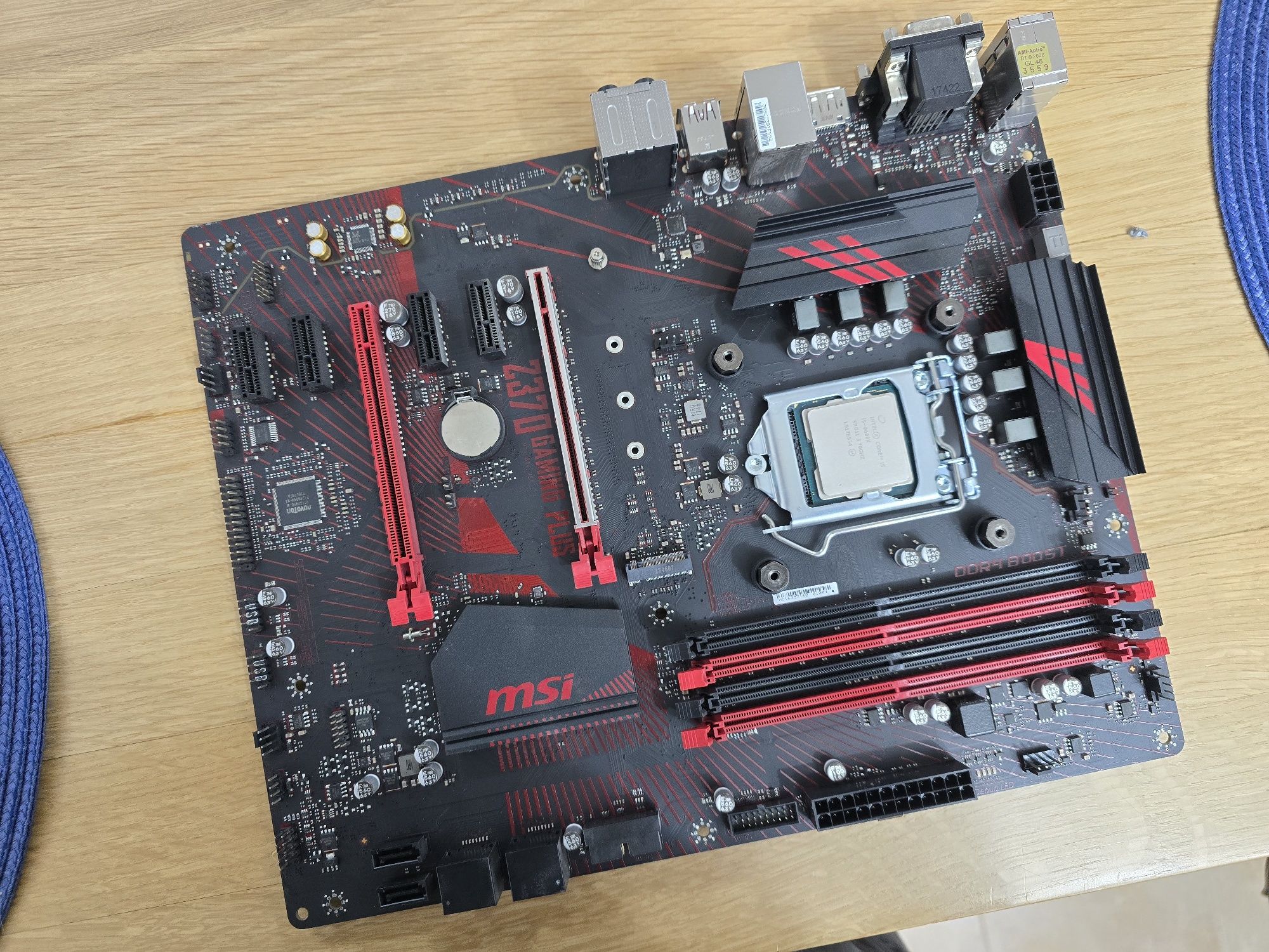 Combo motherboard MSI z370 + intel i5-9600k + cooler master hyper 212