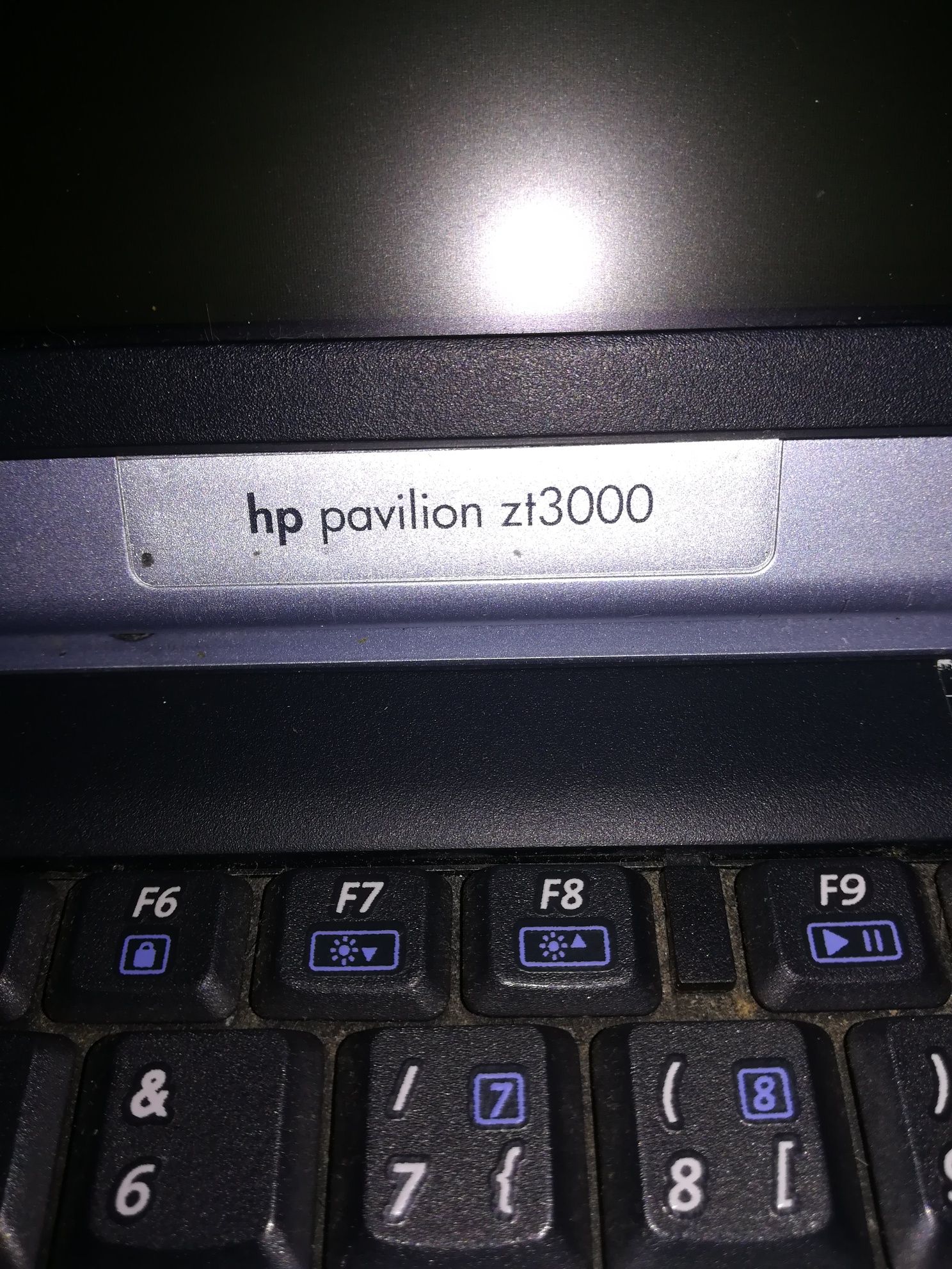 Portátil HP zt3000 para peças