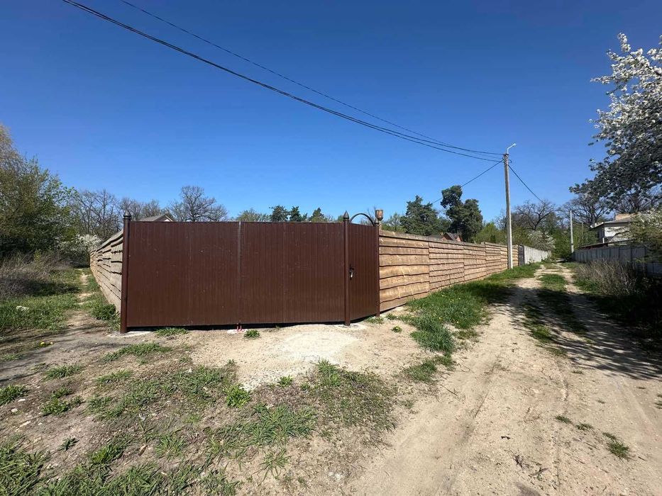 Продам земельну ділянку 10 сот в смт Ворзель, вул. Мічуріна!