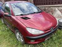 Peugeot 206 1.6 бензин (1998-2008) 5d є практично все