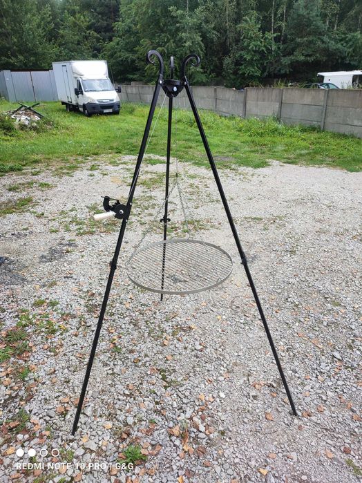 Grill ogrodowy Trójnóg 180cm z rusztem inox 60cm
