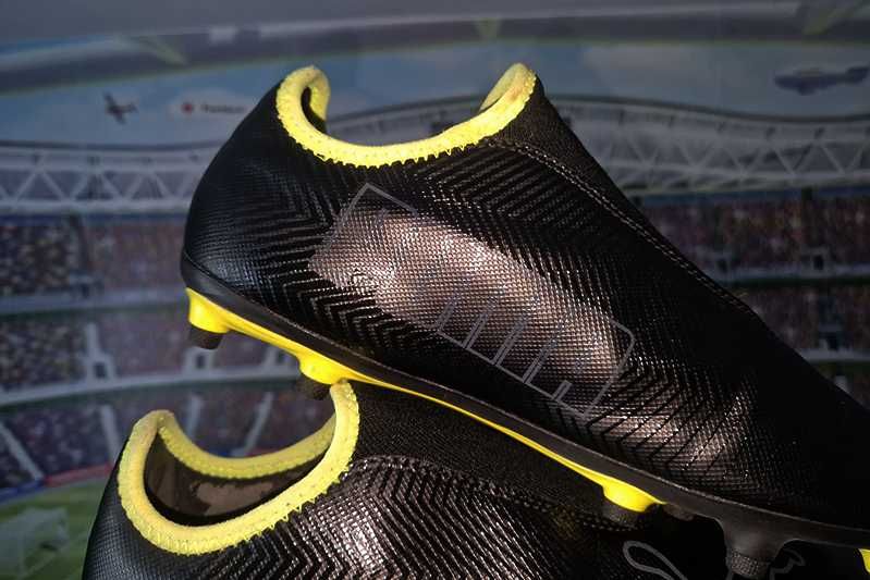 Puma Finesse LL – FG BlackFluYellow piłkarskie korki - lanki size: 41