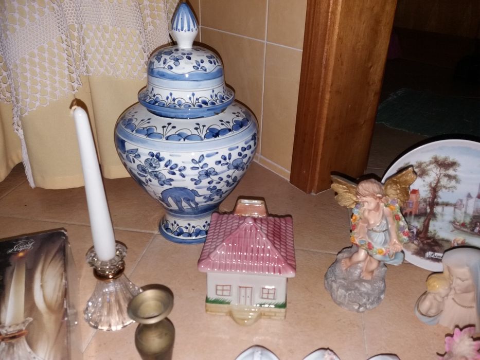 Louças/Objetos decorativos Antigos
