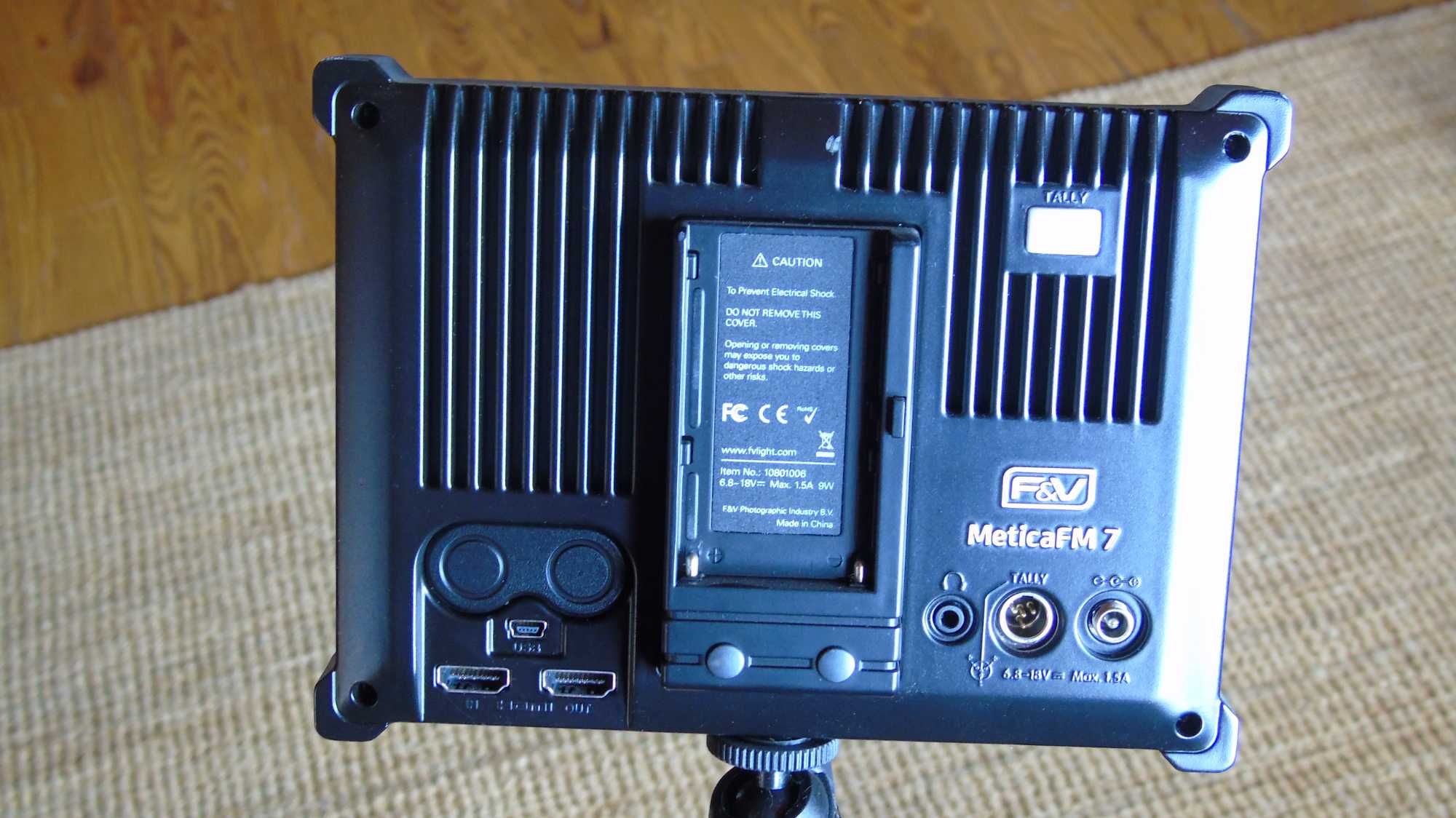 Monitor podglądowy  do produkcji filmowej Metica  FM7  nowy