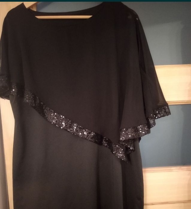 Sukienka z tiulem r48