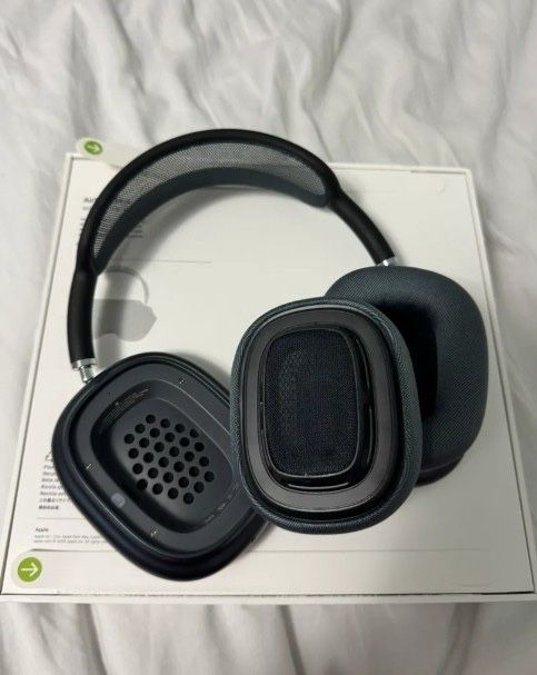 AirPods Pro Max