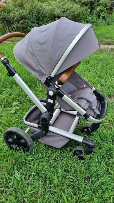 Детская коляска фирмы JOOLZ