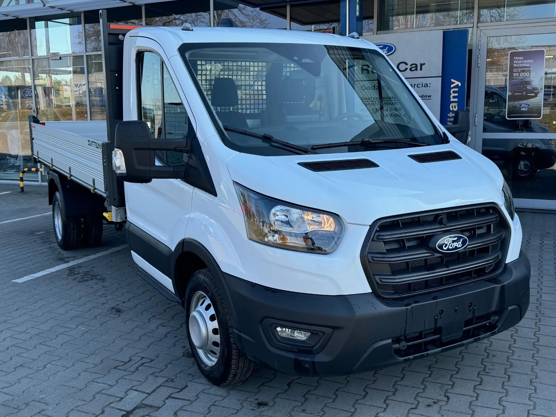 Ford Transit  Wywrotka Scattolini / 3700 dł zewnętrzna