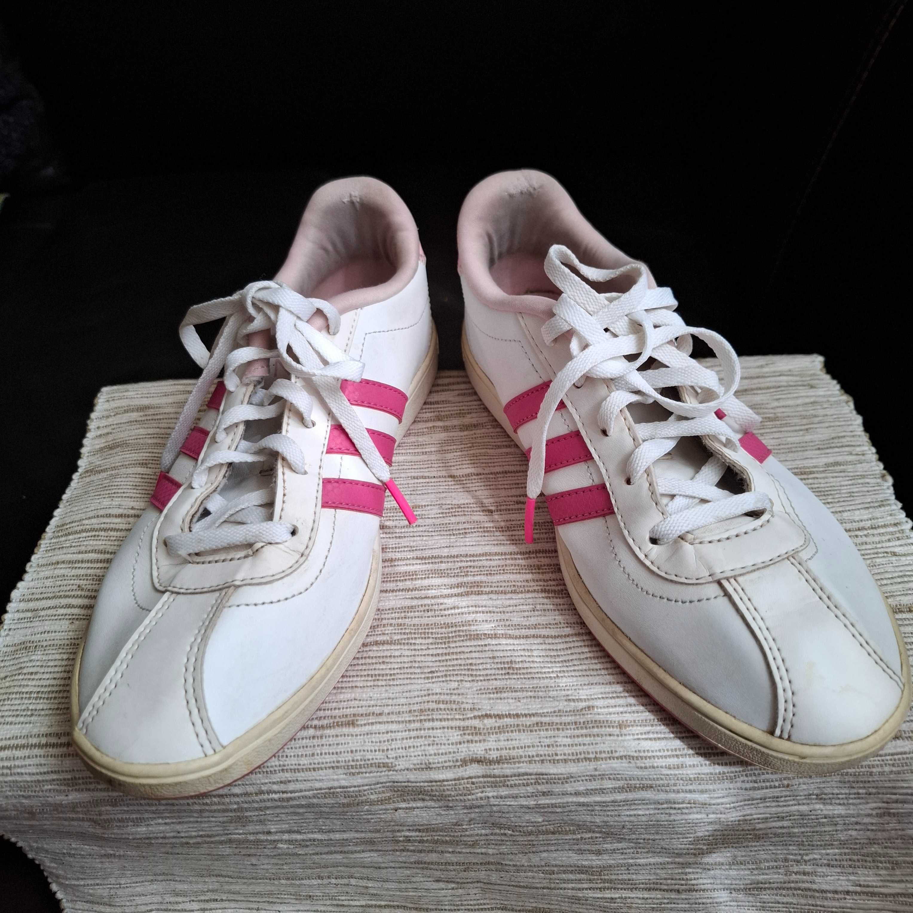 Buty sportowe adidas białe z różowymi paskami rozmiar 38