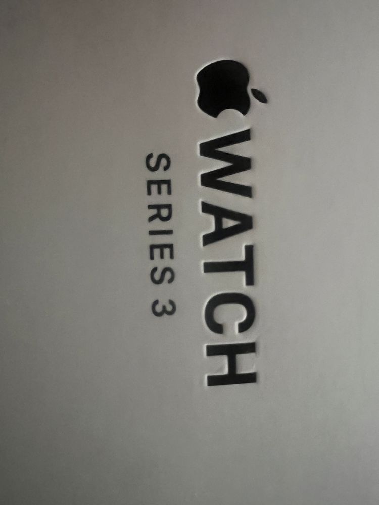 Zegarek uszkodzony apple watch series 3