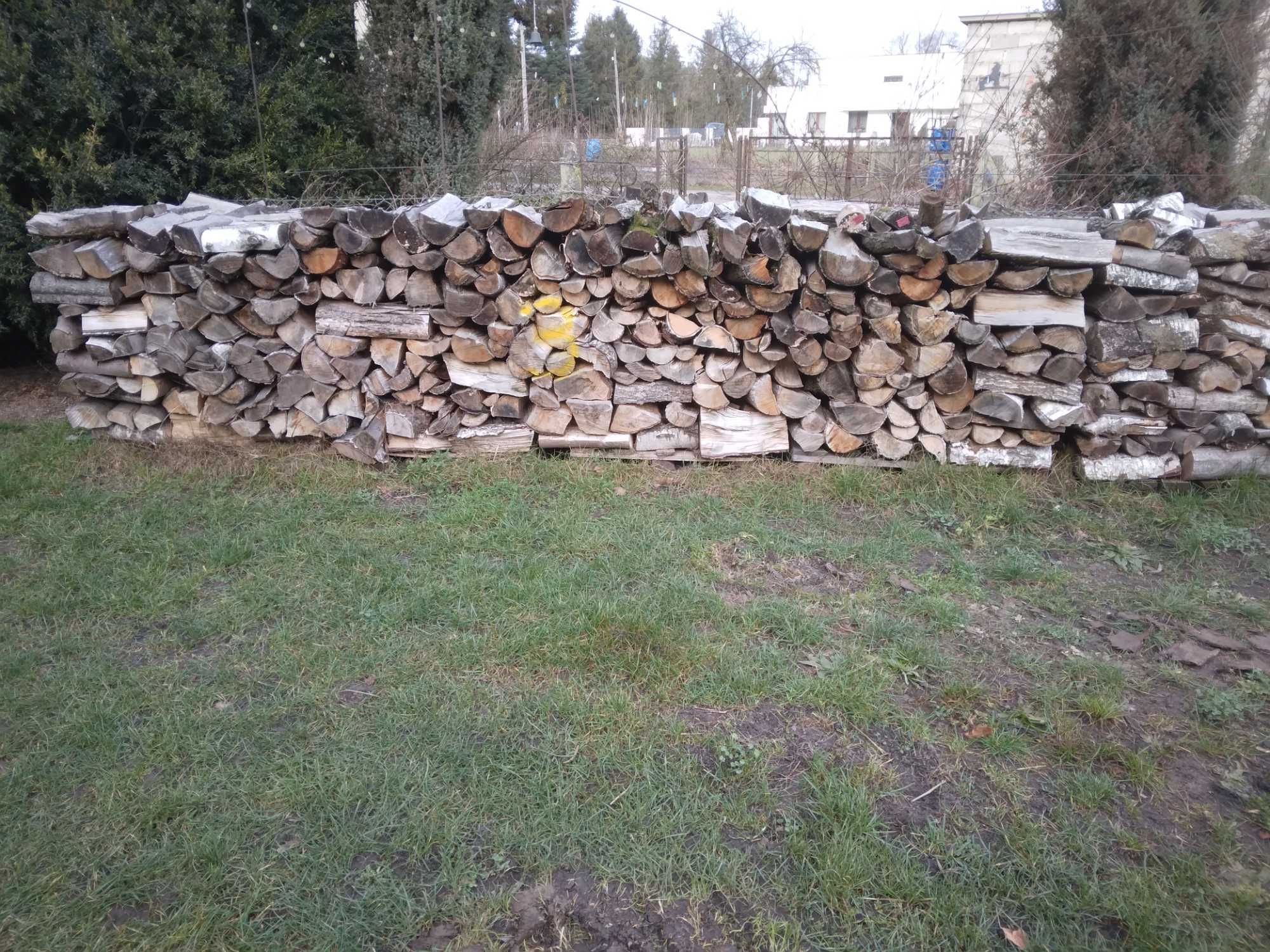 Drewno opałowe, sosna  pocięta, szczepana, układana Również buk dąb