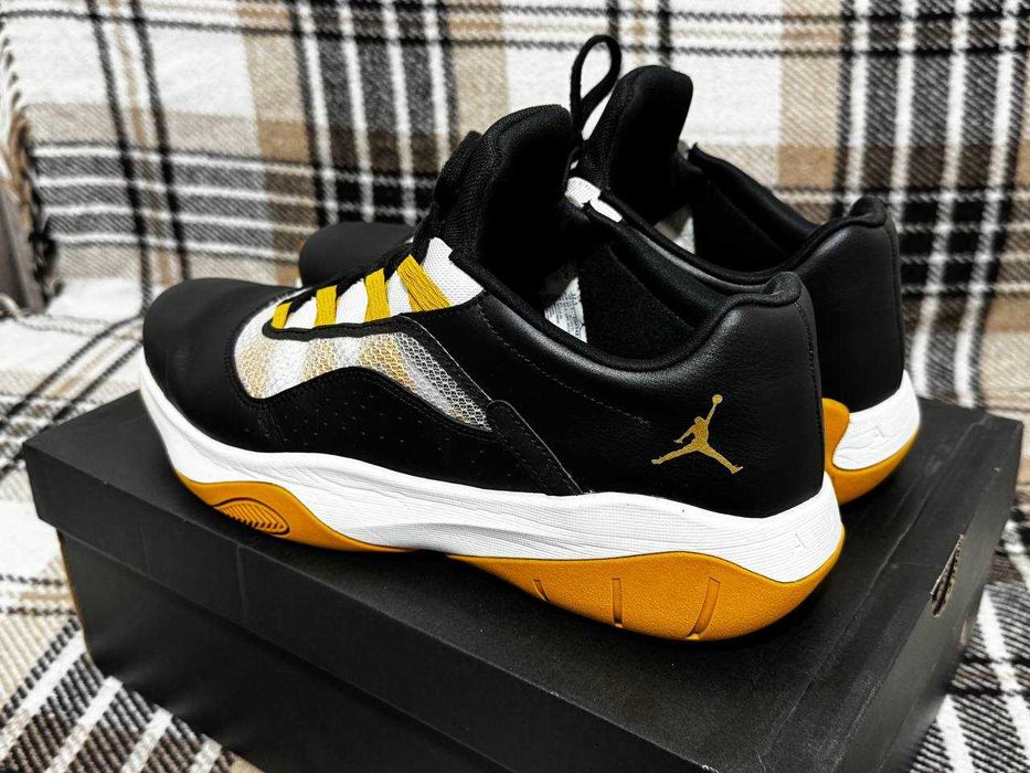 Кросівки Jordan 11 CMFT Low 46.5/12.5/30.5см Стан 8/10 DM9481-001