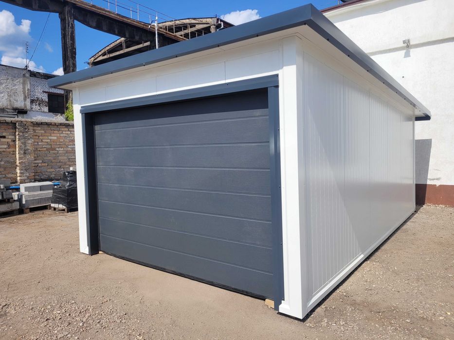 Garaż z płyty warstwowej 3,5 x 5,65m Ocieplany Konstrukcja Ocynkowana