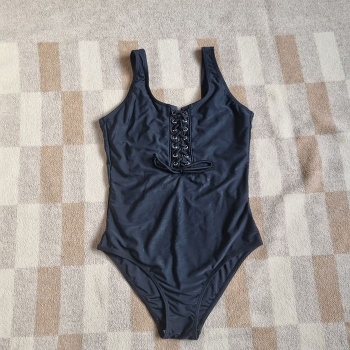 Купальники сдельные