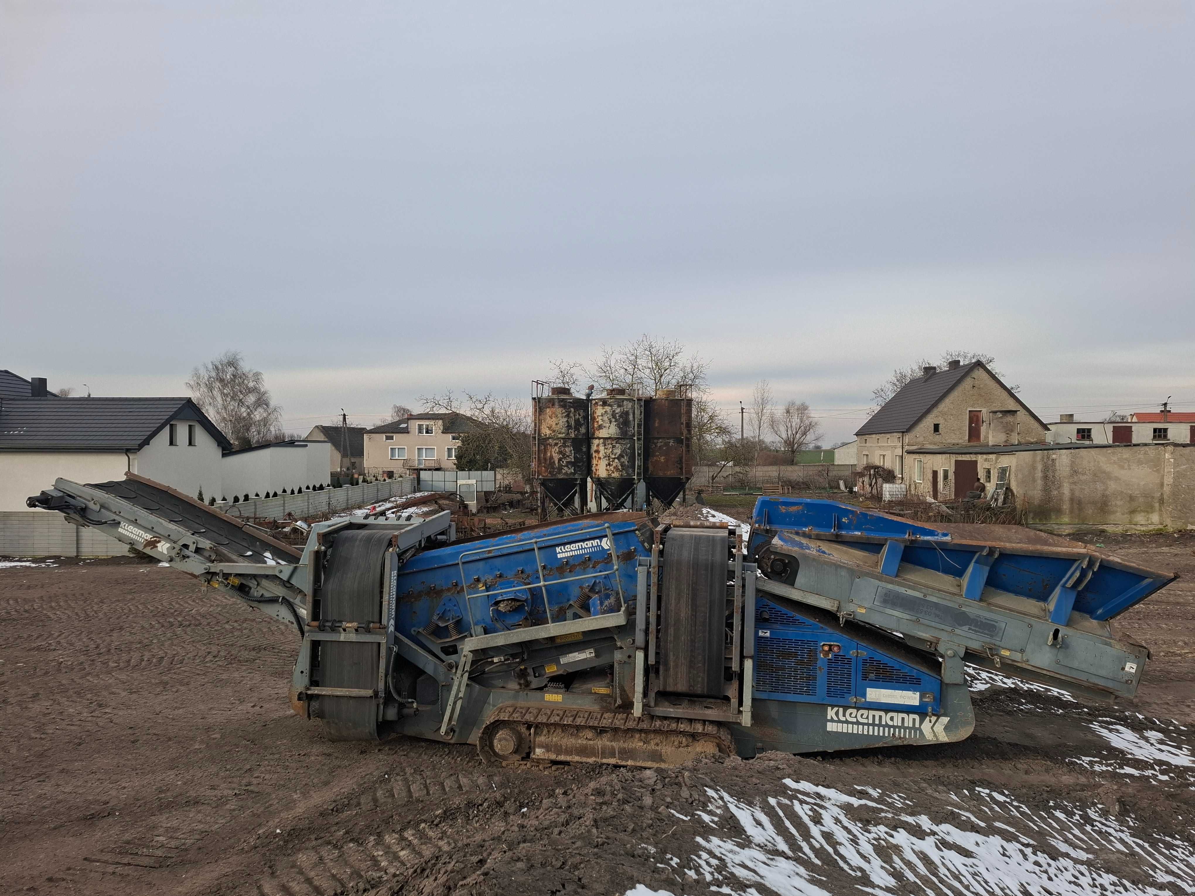 Wynajmę przesiewacz Kleemann MS13Zdo gruzu , ziemi , kamieni.