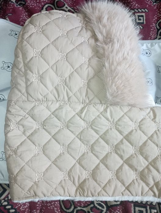 Капор капюшон с мехом на змейка, б.у. не много
