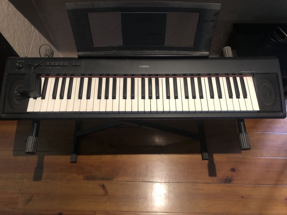 Teclado yamaha NP 12