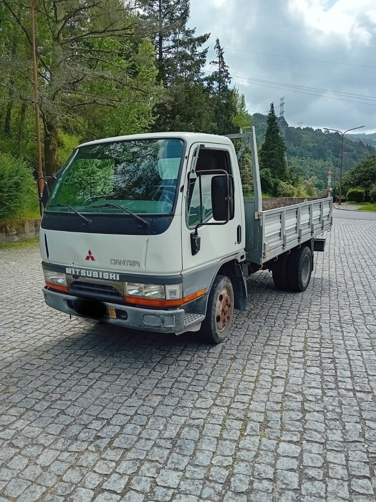 Vendo carrinha Mitsubishi cx. Aberta com 94000km