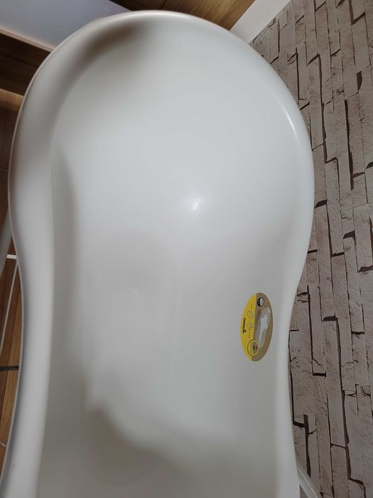 Wanienka Keeeper + stojak + 3 ręczniki niemowlęce