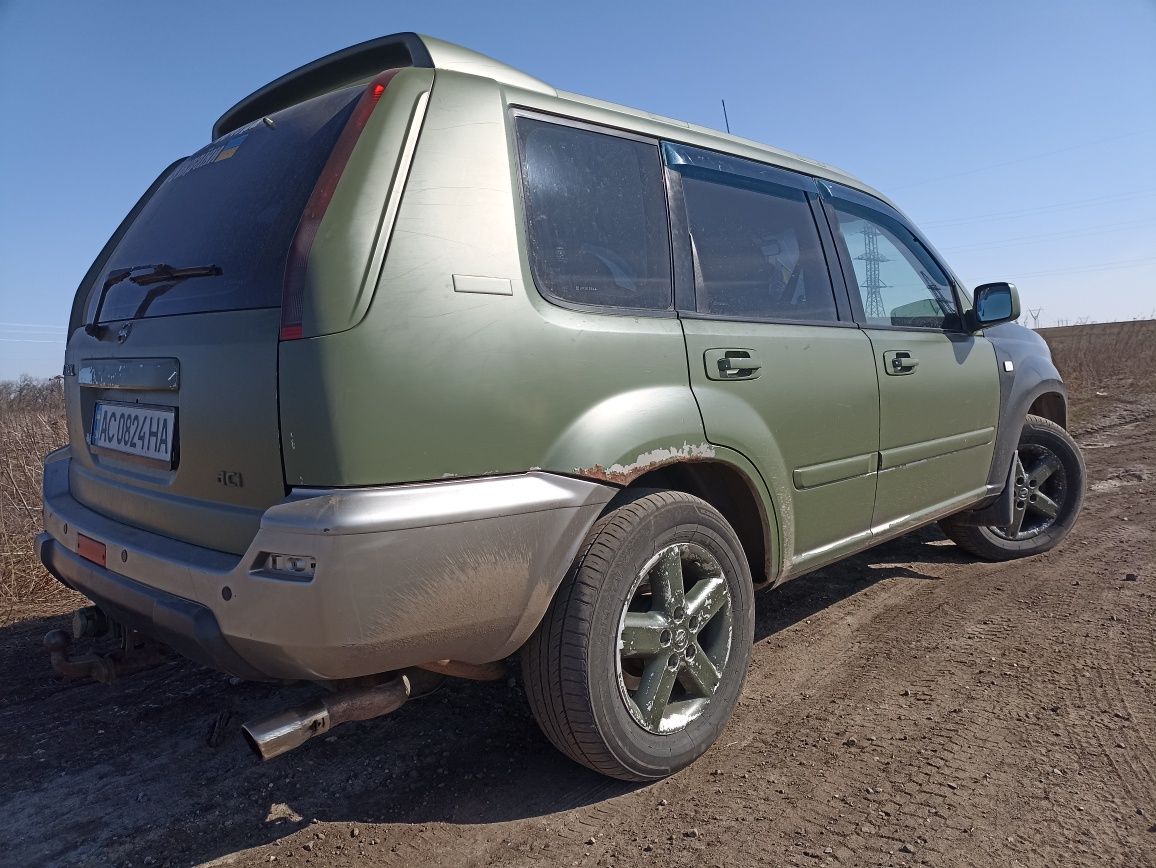 Nissan X-TRAIL T30