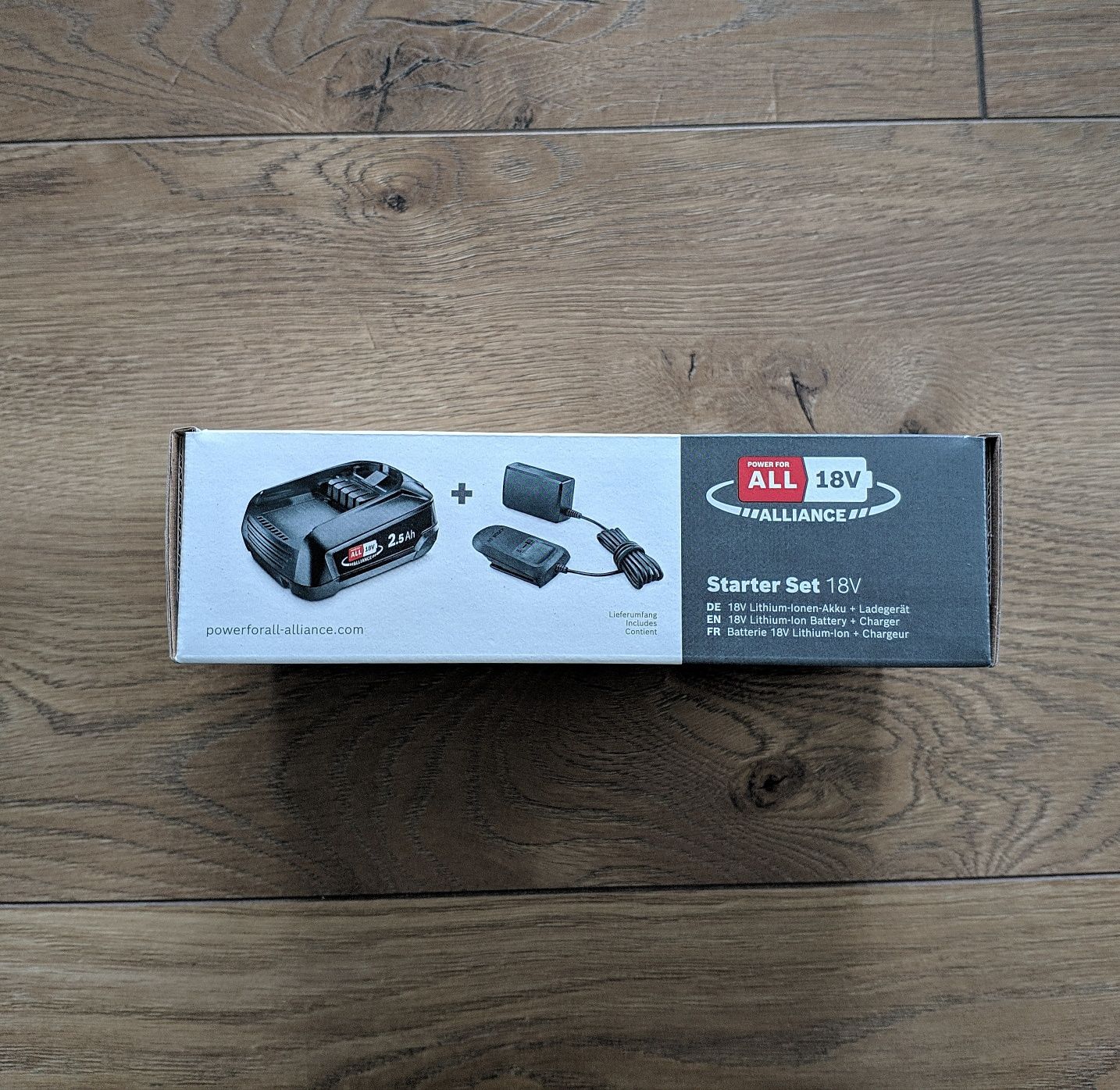 Zestaw Bosch akumulator 2,5Ah 18v z ładowarką Starter Set 18v - nowy!