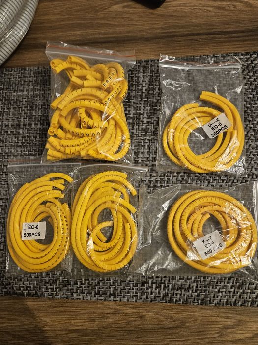 Oznaczniki na przewody elektryczne A-Z