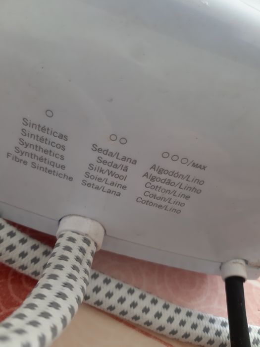 Ferro de engomemar com caldeira