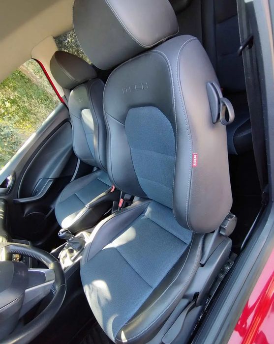 2014 SEAT Ibiza Vermelho