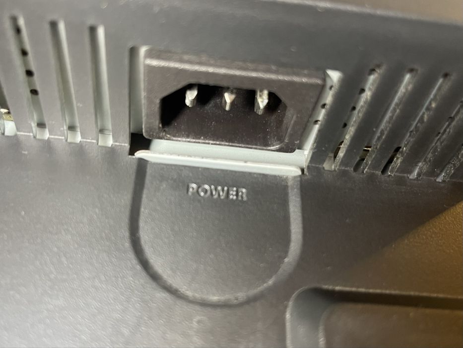 Монітор 19“ Samsung 931C