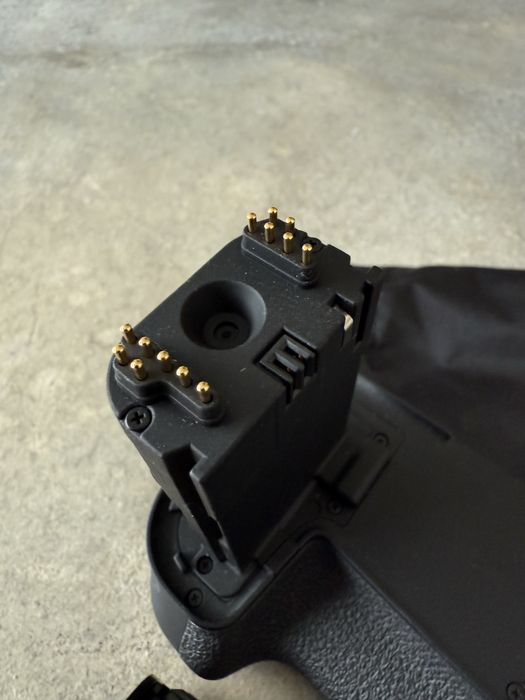 Punho Canon BG-E9 (Battery Grip EOS 60D)