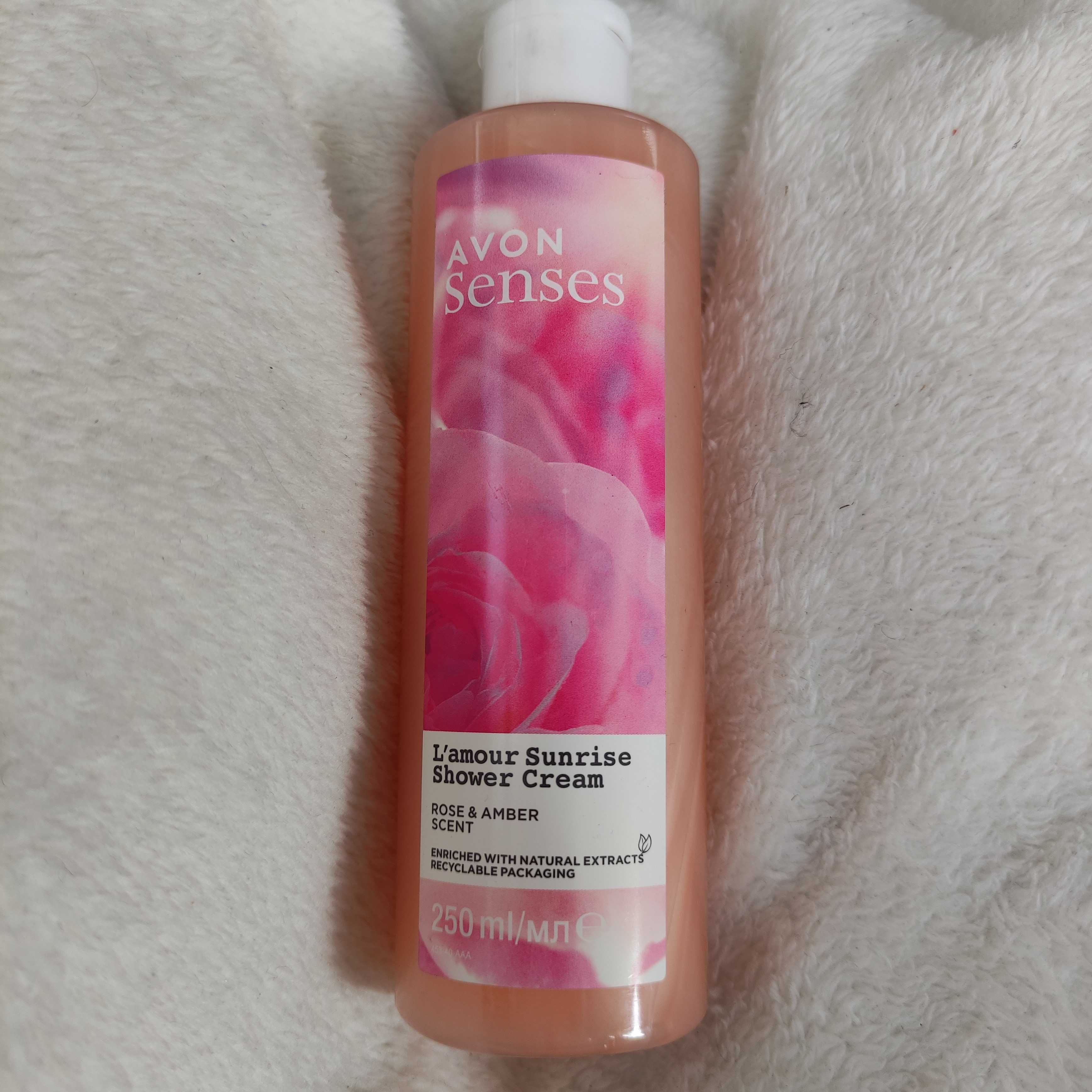 Avon żel pod prysznic l'amour sunrise 250