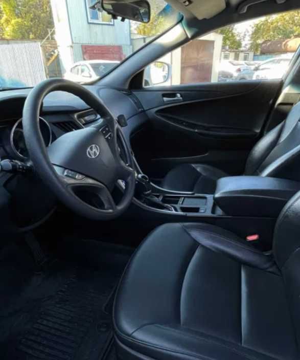 Оренда авто Hyundai Sonata