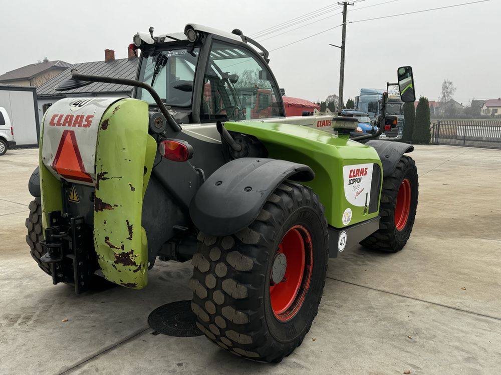 Ladowarka teleskopowa claas scorpion 7045