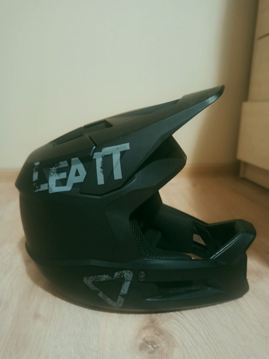 Kask Leatt DBX 1.0 DH ( Downhill, Enduro, Dirt, Skatepark, Rower )