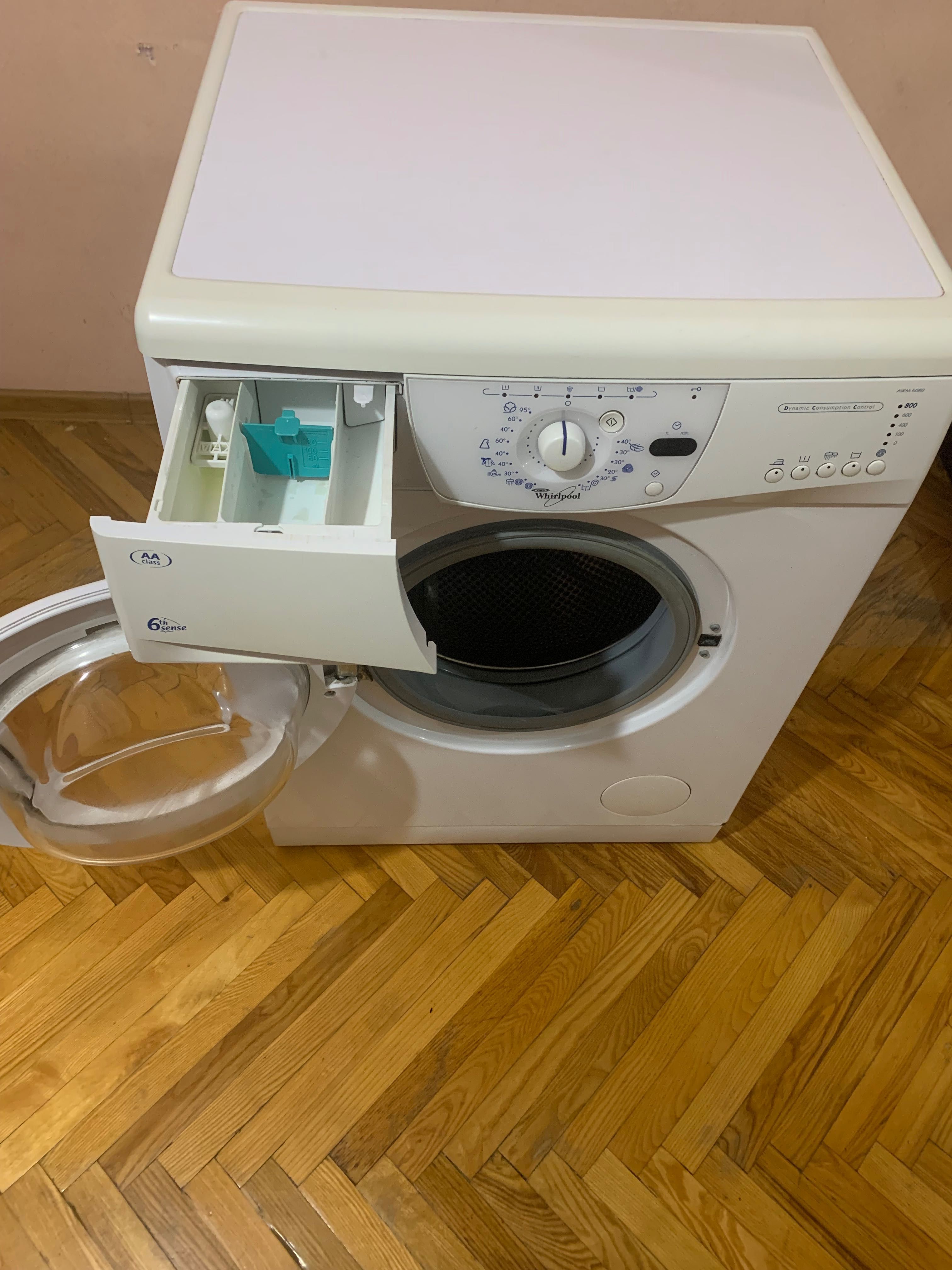 Продается стиральная машина Whirlpool Б/У