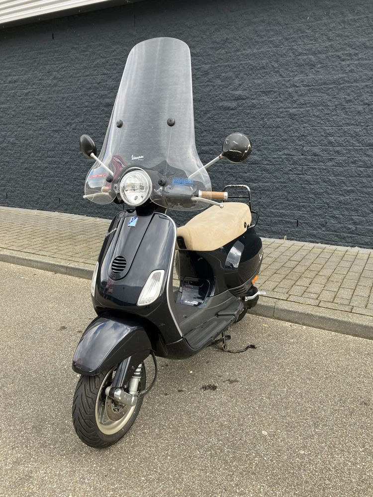 Skuter piaggio vespa lx50