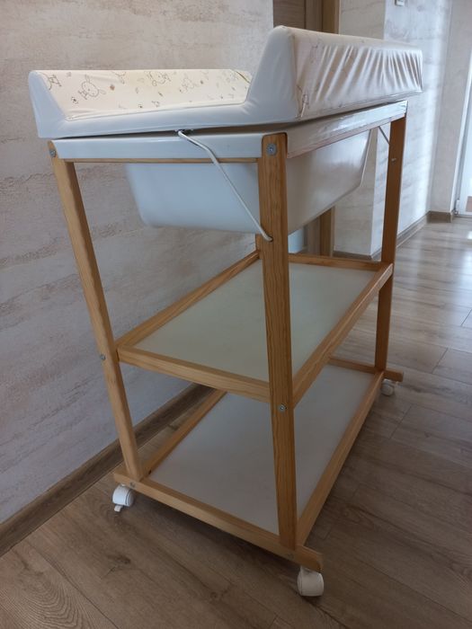 Przewijak/wanienka/regał