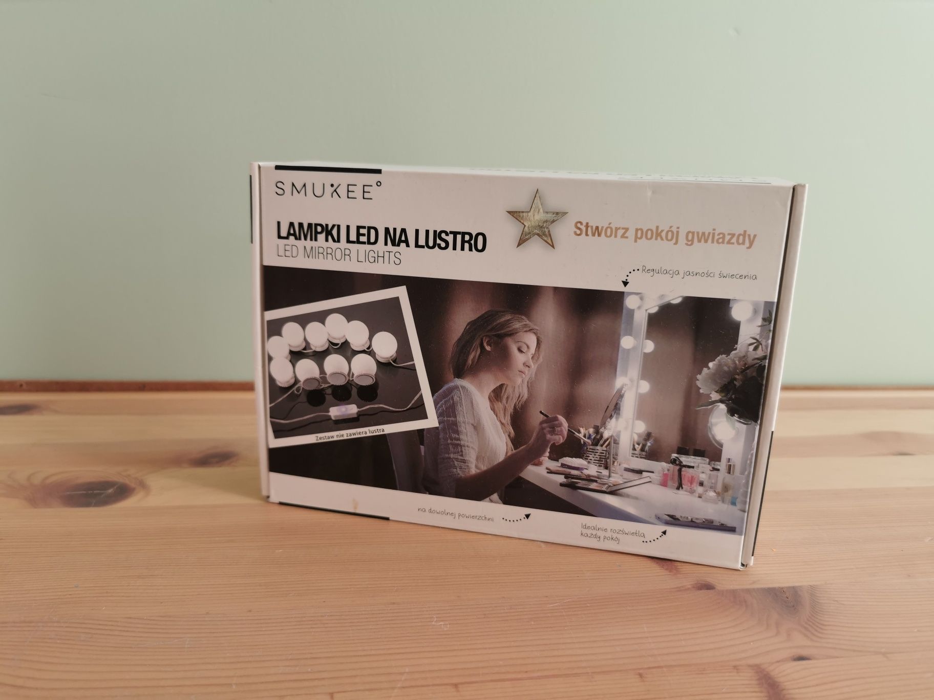 Lampki Led na lustro