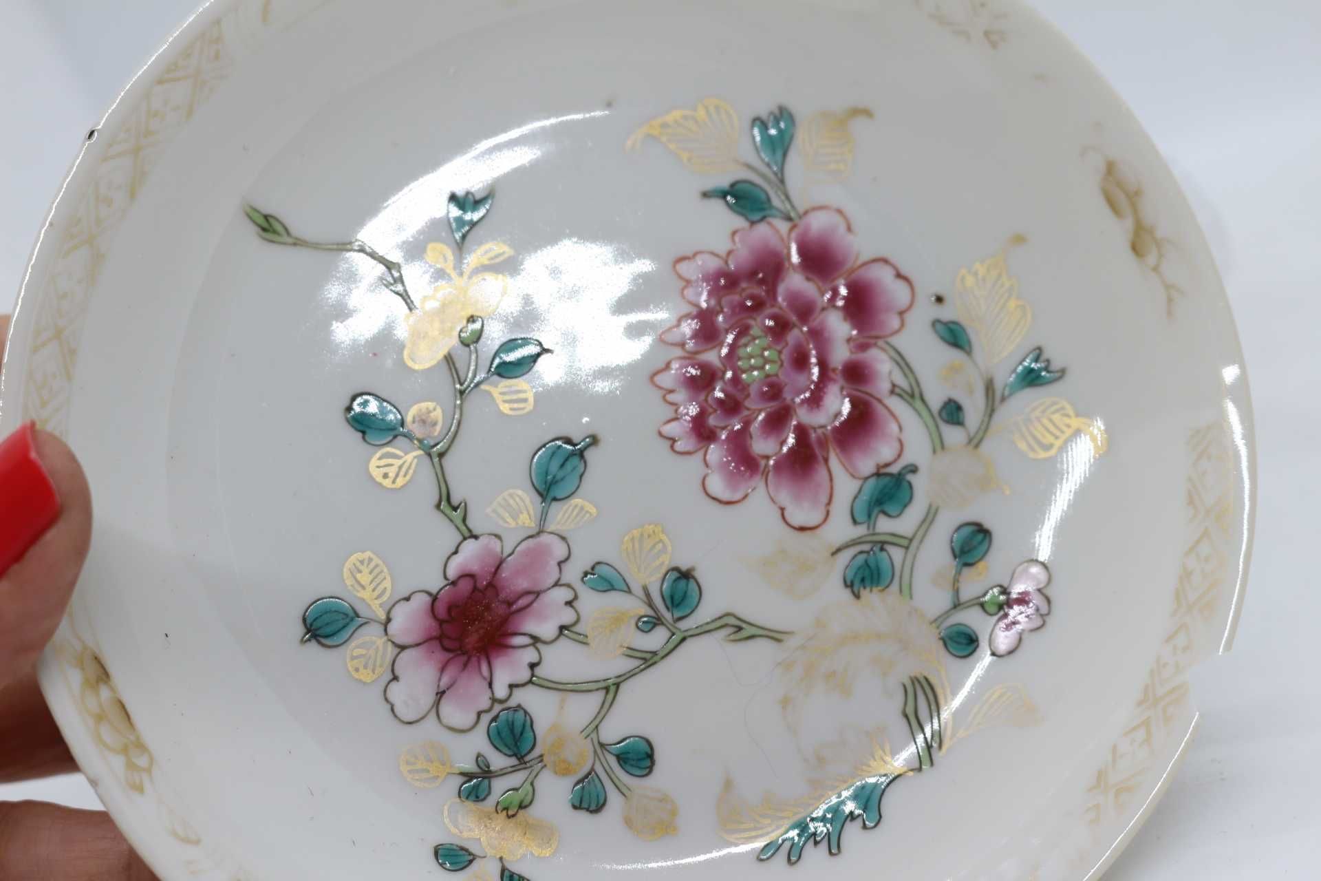 Prato Porcelana Chinesa Família Rosa floral XIX 14 cm