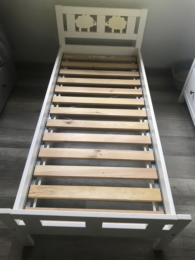 Ramą łóżka dziecięcego 70x160 Kritter Ikea