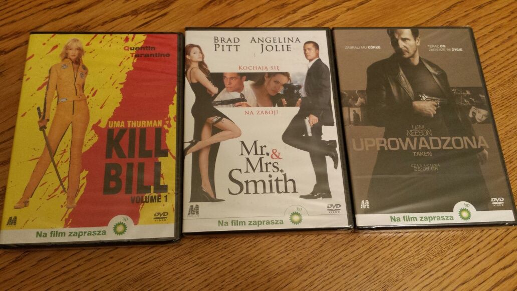 Trzy filmy na płytach DVD
