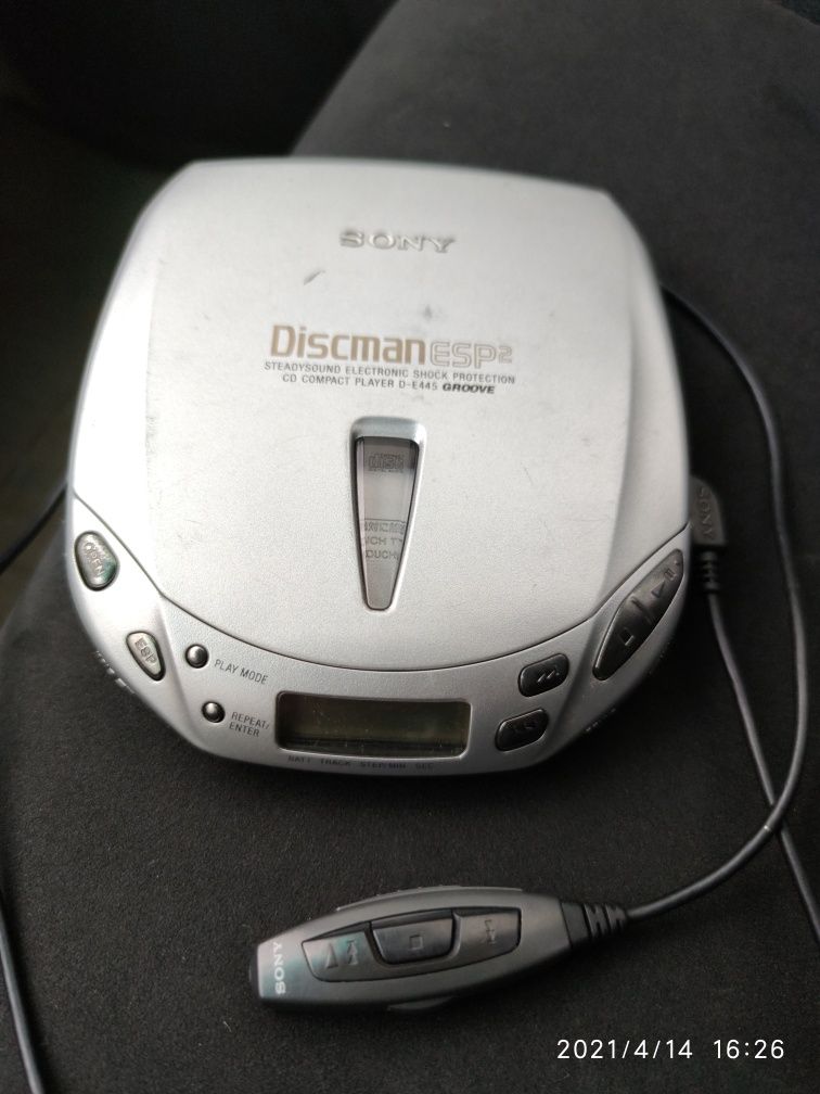 Продам Sony discman
