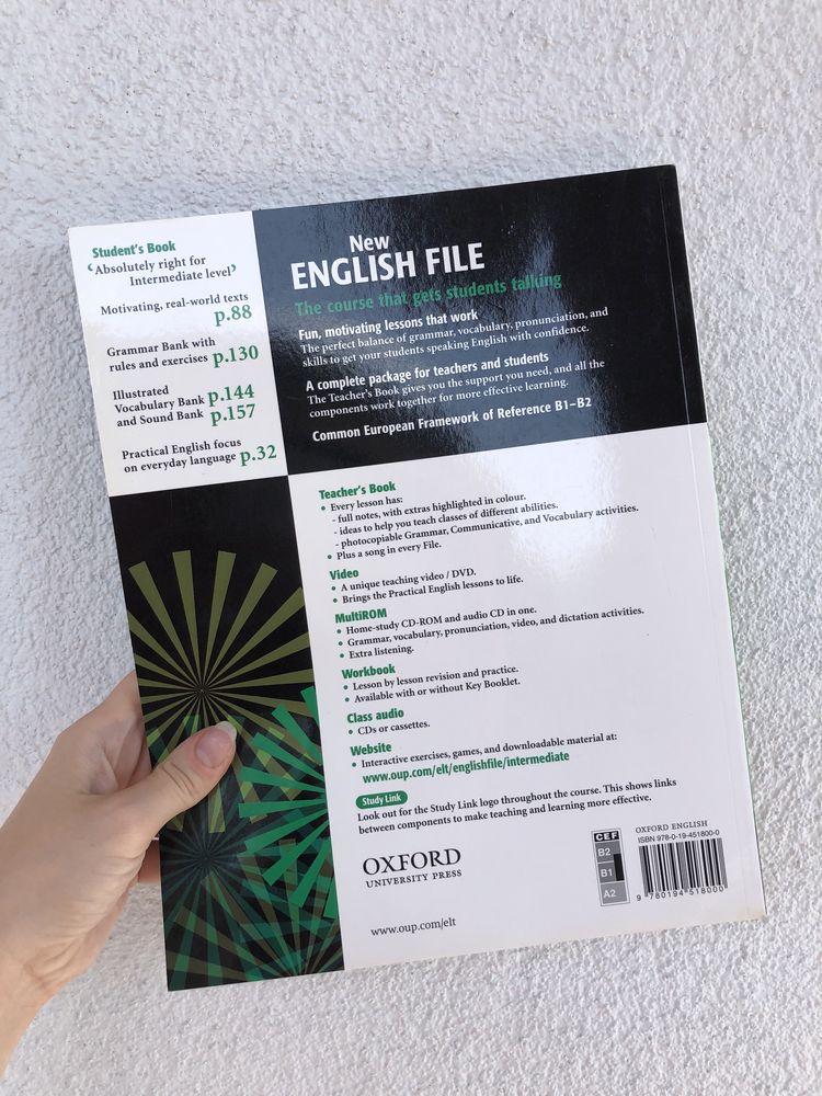 Podręcznik New English File Intermediate student’s book Oxford