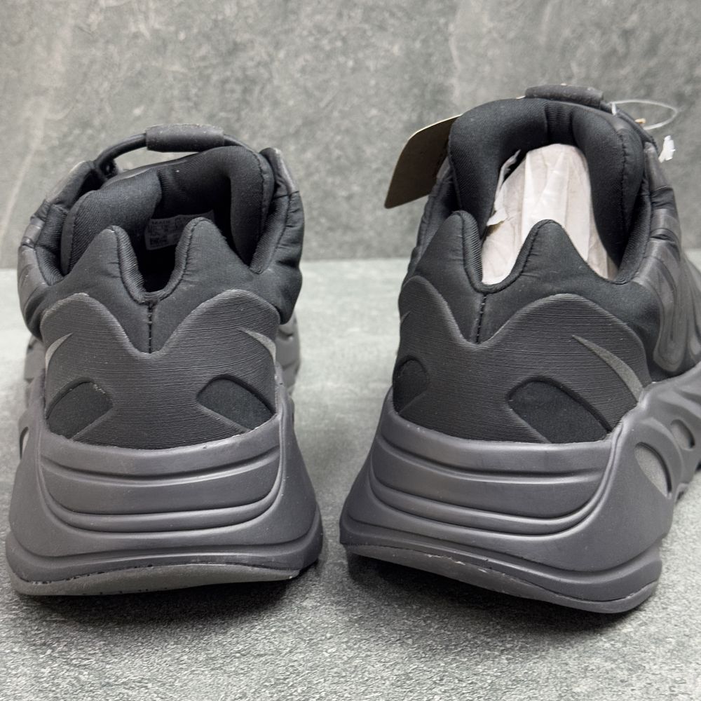 Кросівки Adidas Yeezy 700 FV4440 ОРИГІНАЛ 100% 40.5 р