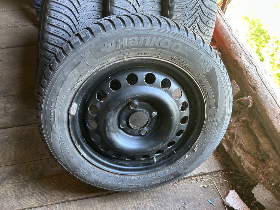 Комплект зимових шин з дисками 185/60R14