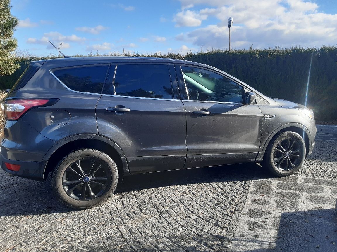 Ford   Escape SE