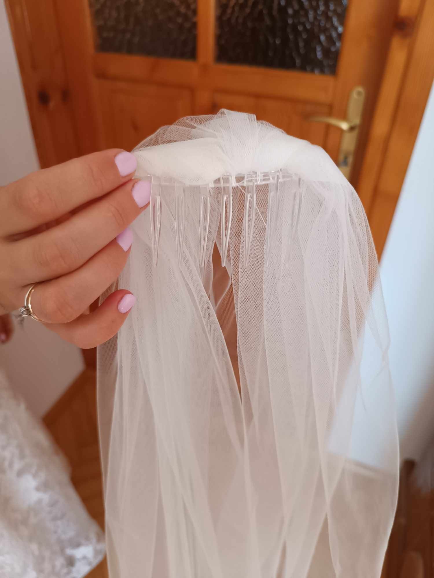 Welon ślubny biały prostu